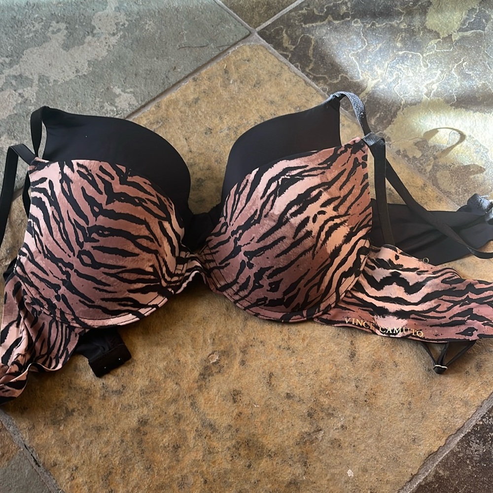 Vince Camuto Bra Set